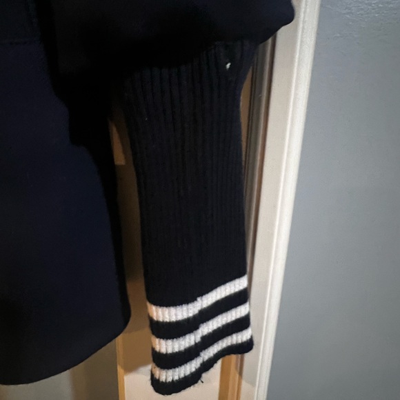 Like New - Cabi Grand Slam Blazer with Removable Sleeves - Picture 4 of 6